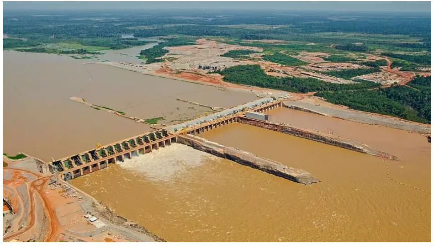 Hidrelétrica de Santo Antônio, no rio Madeira, em Porto Velho: água em abundância o ano inteiro para gerar energia que abastece o sudeste