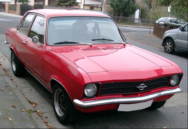 O Opel Ascona foi o projeto que deu origem ao Monza da Chevrolet. O pai do Monza teve sua origem na Alemanha e graças a ele outros veículos, vieram com base em seu projeto. Foto/Reprodução: Auto - Data.