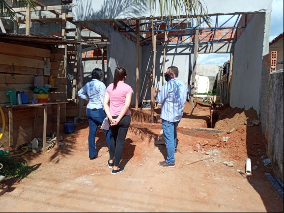 A presença dos profissionais de engenharia no local da obra evita problemas e prejuízos na construção. (Foto: Rildo Costa)